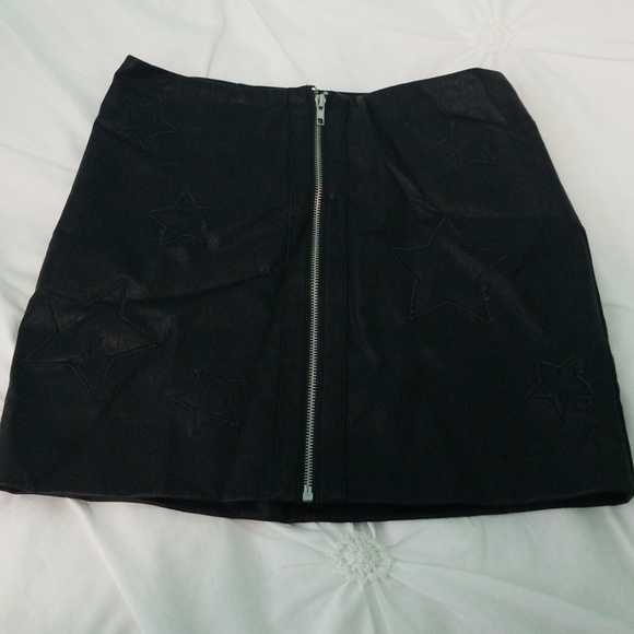Forever21 Leather skirt with stars size M Black - Picture 2 of 5